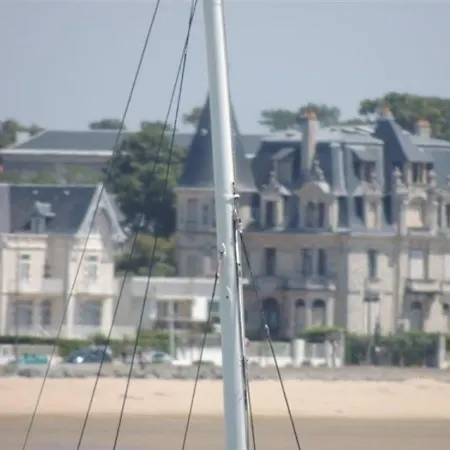 Centre ! Tout A Pied !! La Plage A 250 M Et Les Commerces A 30 M ! 1 아파트 로양